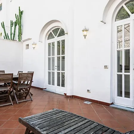 Marina Piccola Villa